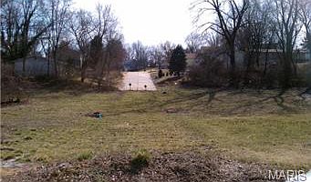 4th image of 11660 Carolview Dr