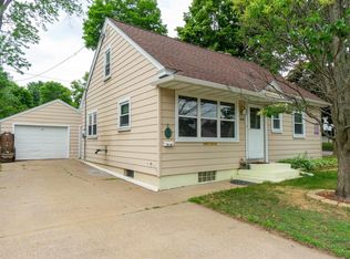 1426 Cherry St, Wausau, WI 54401