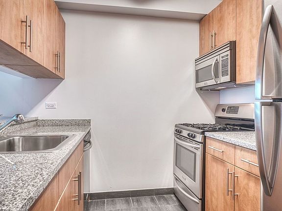 5th image of 2 Gold St APT 2404