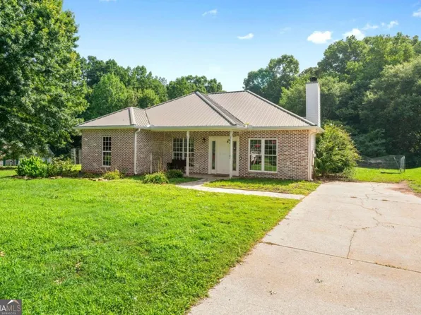 5118 Twin Oaks Ln, Murrayville, GA 30564