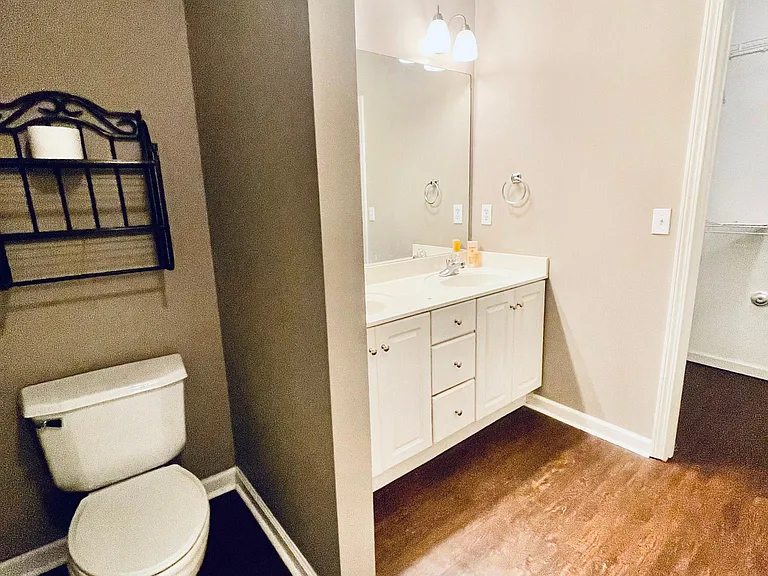 102 Frances Ln — Photo 19