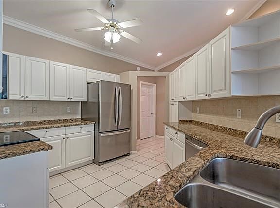 Fully upgraded kitchen