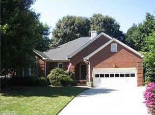 2605 Mackinaw Dr, Greensboro, NC 27455