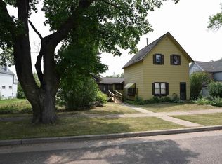 516 W Pine St, Washburn, WI 54891