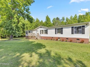 347 Cross Creek Dr, Hampstead, NC 28443