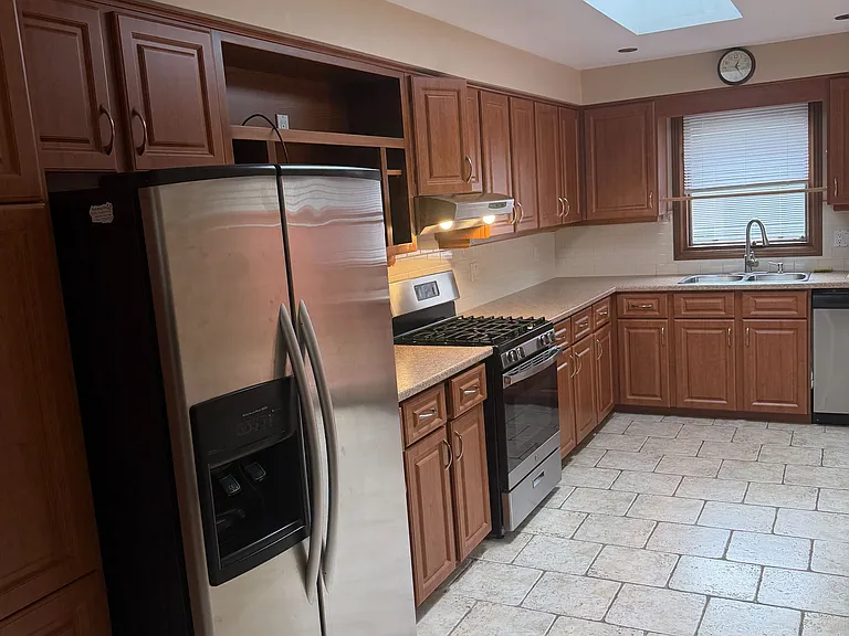 75 Golfview Cres — Photo 9