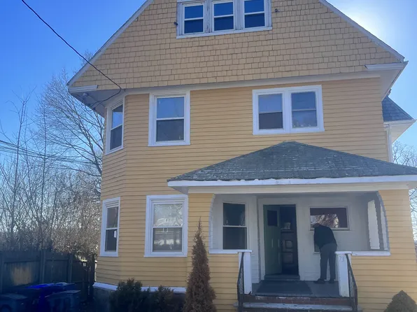73 Maple St Floor 2, Hyde Park, MA 02136
