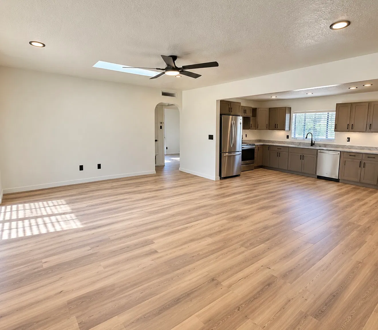 3 bed, 1550 sqft, $2,400 — Photo 2