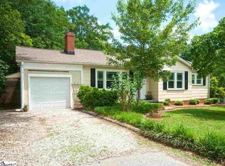 31 Mayfair Ln, Greenville, SC 29609