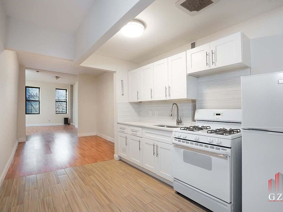1st image of 1725 Lexington Ave #3