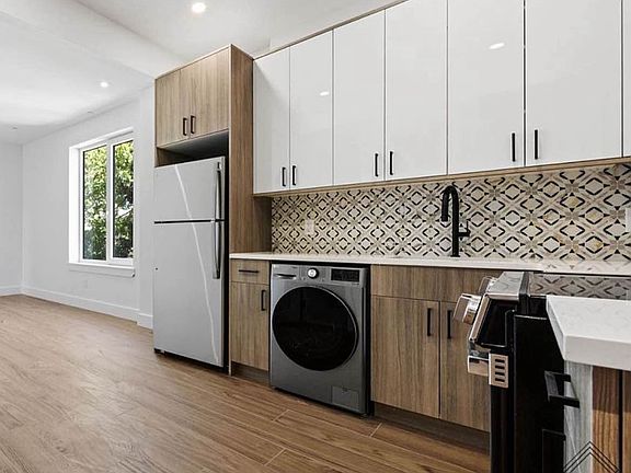 3rd image of 363 Hawthorne St #4B