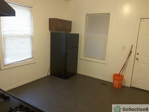 5th image of 8400 S Brandon Ave #1