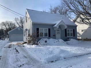 1353 W Lawrence St, Appleton, WI 54914