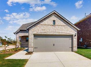 713 Hidden Feather Dr, Lavon, TX 75166