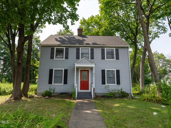 27 Myrtle Street, Saratoga Springs, NY 12866