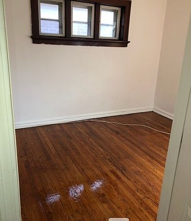 5th image of 4545 Queens Ave #A