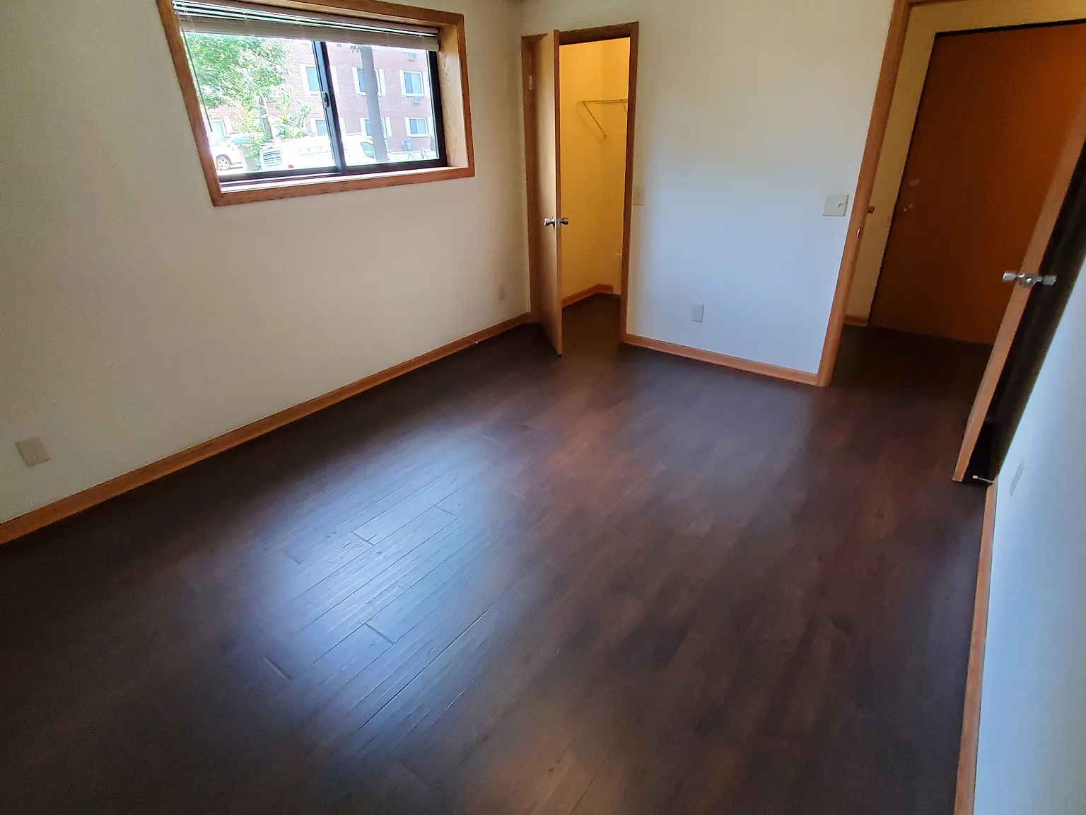 2 bed, 1200 sqft, $1,600 — Photo 3