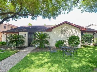 10719 Braesridge Dr, Houston, TX 77071