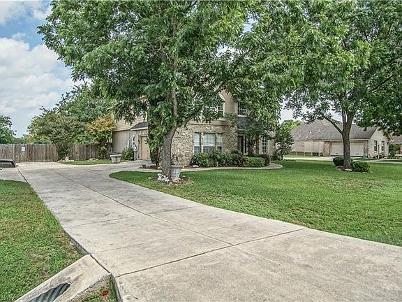 3rd image of 200 Plantation Dr