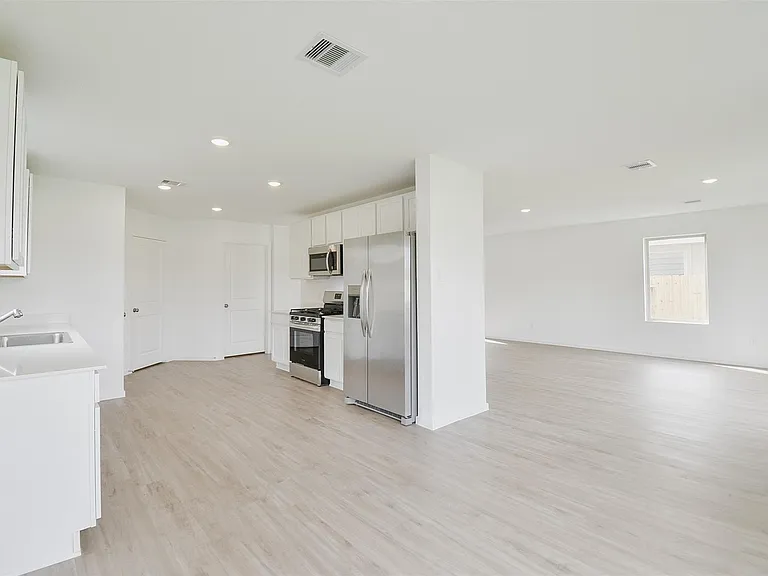 18546 Cepagatti Dr — Photo 10