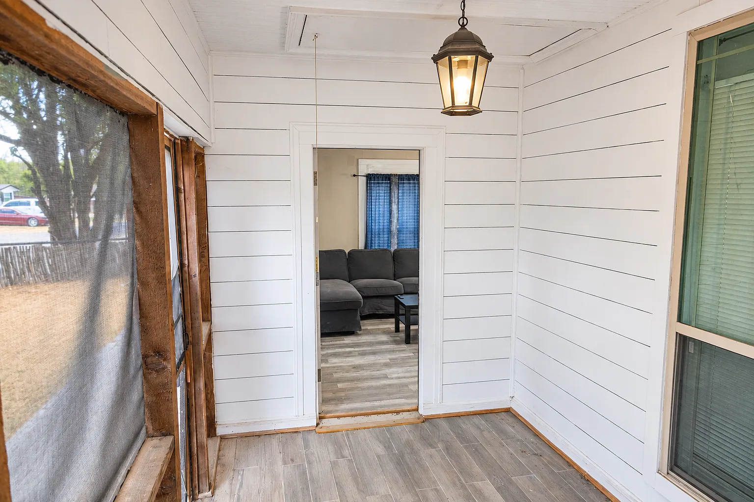 2 bed, 952 sqft, $1,850 — Photo 3
