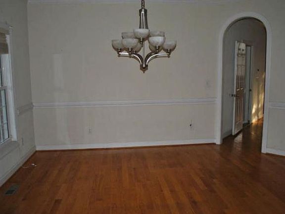 5th image of 905 Teakwood Ct