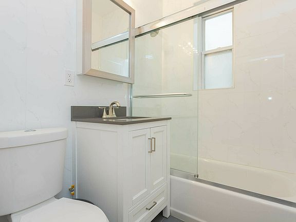 2nd image of 3121 89th St APT 1R
