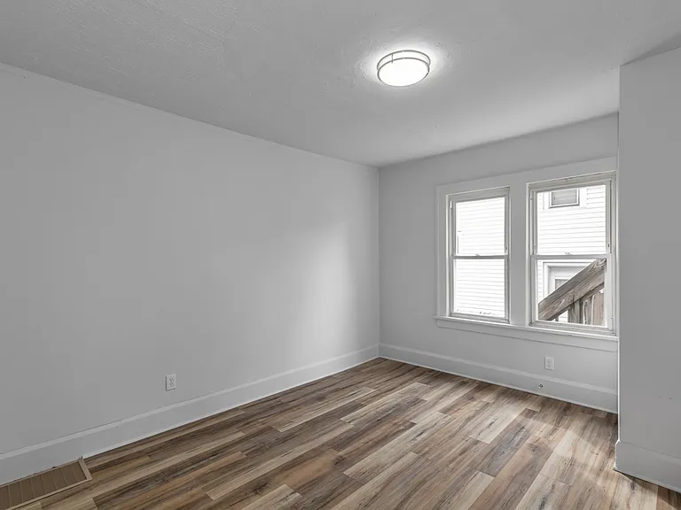 3033 Dewey Pl SW #2 — Photo 5