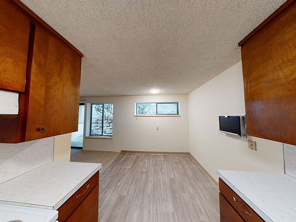 4th image of 430 NE Ravenna Blvd APT 102