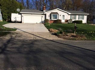 3155 Ipswich Dr NW, Grand Rapids, MI 49544