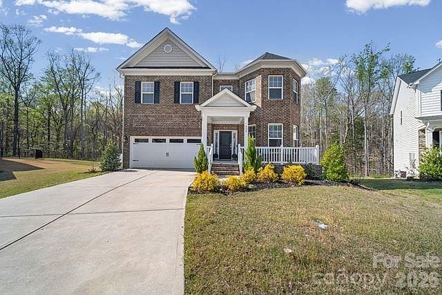 1st image of 628 Baneberry Bluff Ct