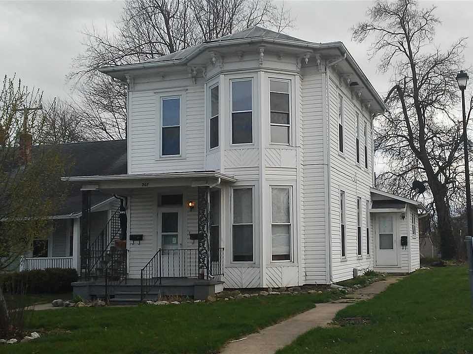 1st image of 207 W Market St