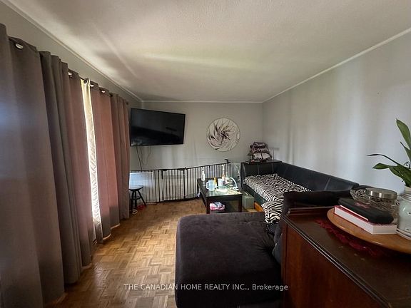3rd image of 6659 Laird Rd W