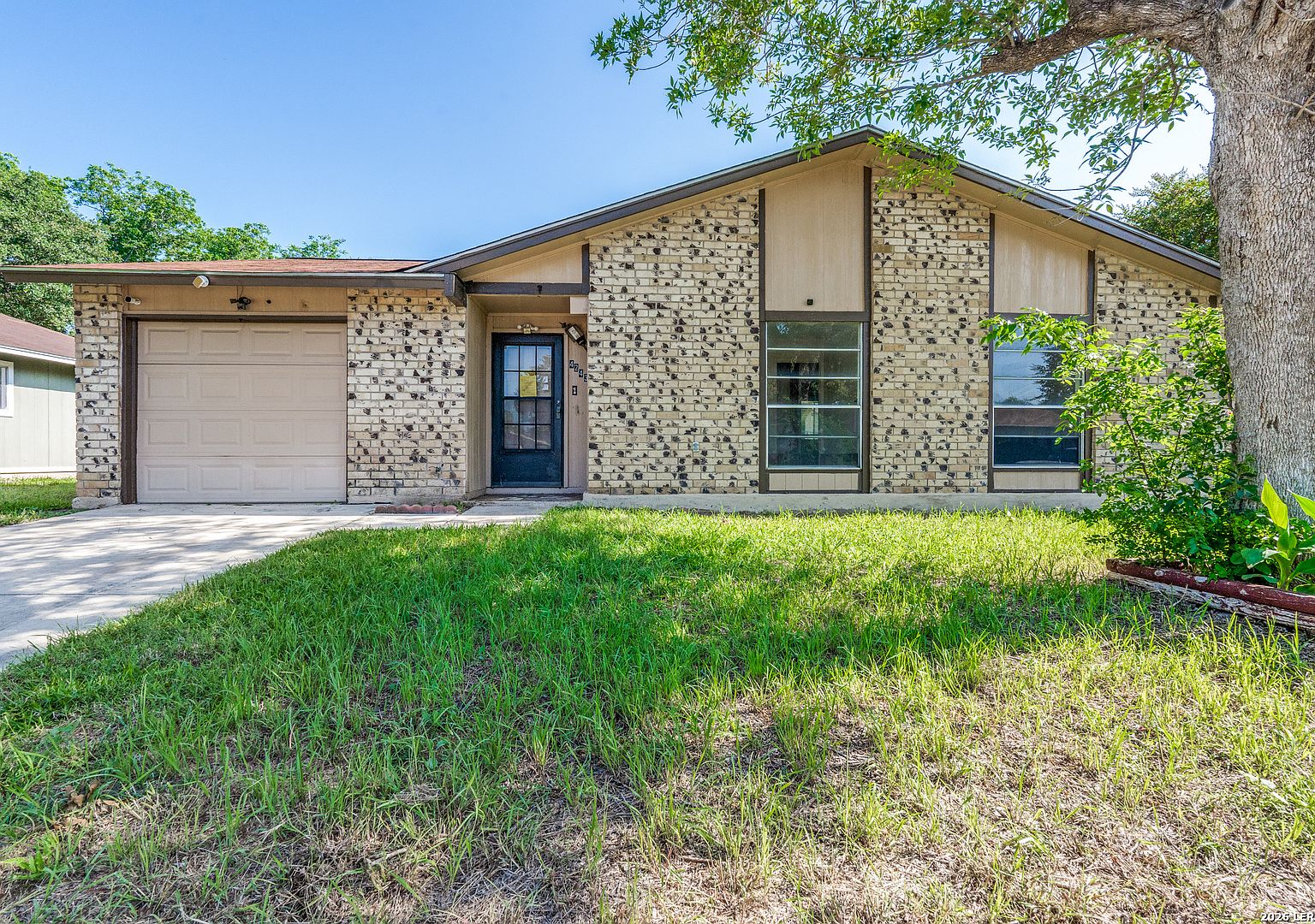 4243 Apple Tree, San Antonio, TX 78222 | MLS #1971154 | Zillow