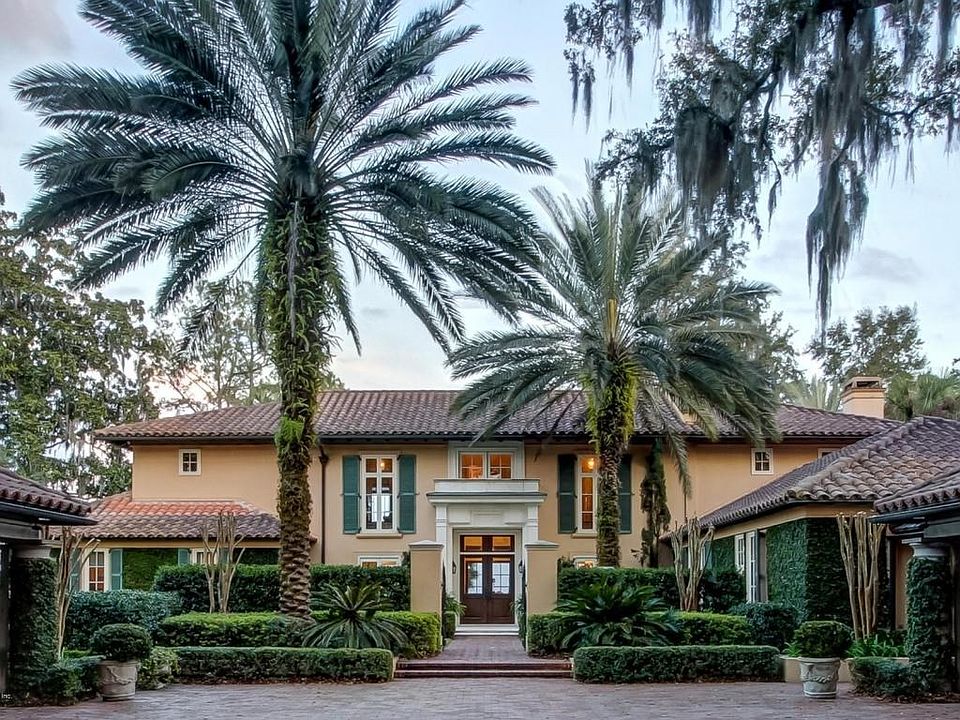 Custom Built Riverfront Home!