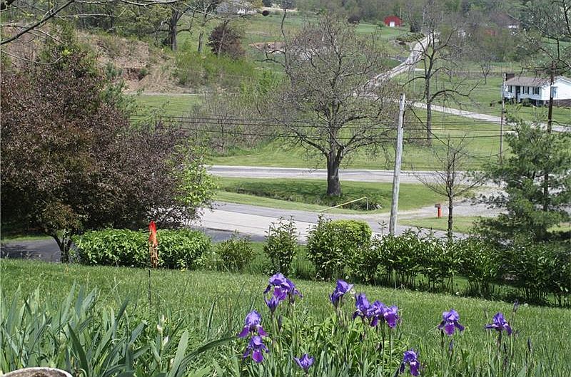 2nd image of 1179 Beaver Run Rd