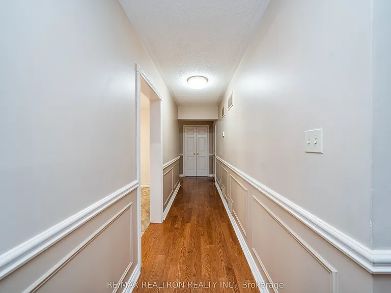 194 Glenada Ct — Photo 17