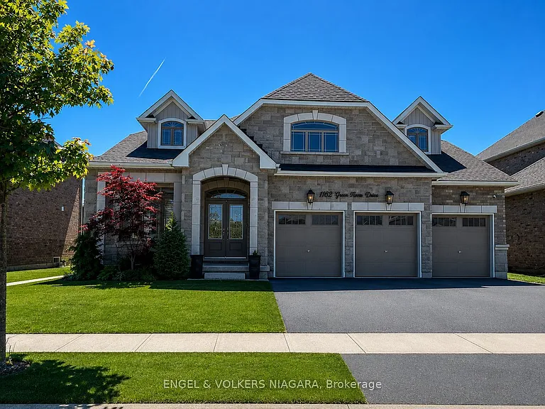 1162 Green Acres Dr — Photo 1