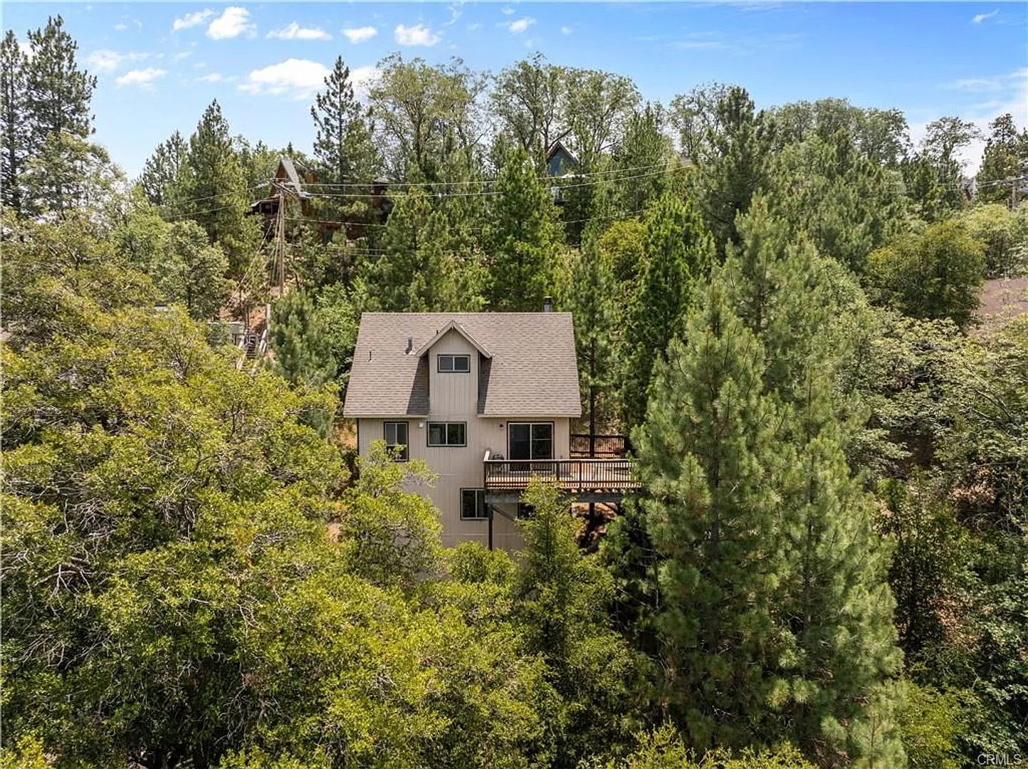 Wonderful Chalet Style Home with amazing Mountains Views — Photo 2