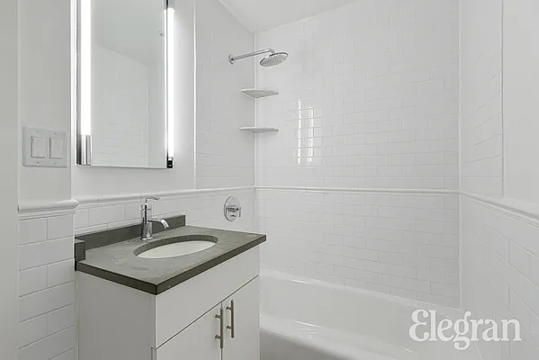 Rented by (Legacy) Elegran | media 11