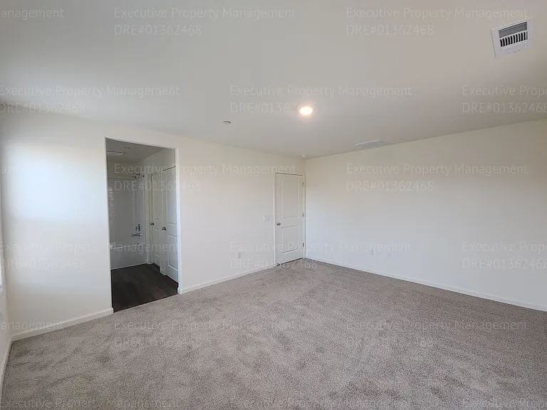 8921 Kemi St — Photo 23