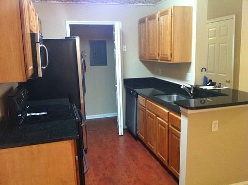 3rd image of 6518 Swissco Dr APT 1217