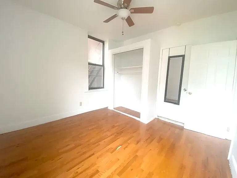 327 E 3rd St #3D — Photo 3
