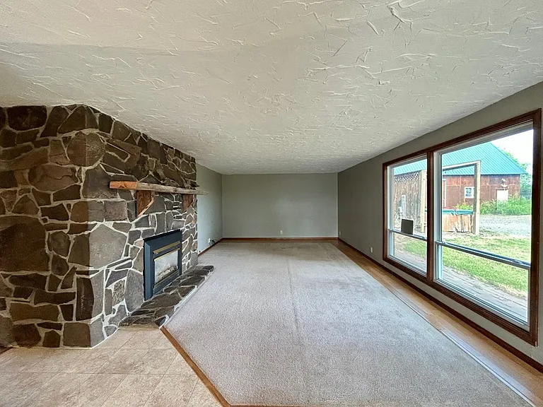 225 Mission View Dr — Photo 13