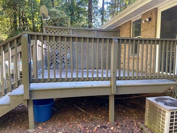 2nd image of 2031 Oakwood Dr #2031