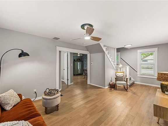 5th image of 2625 W 47th Ter