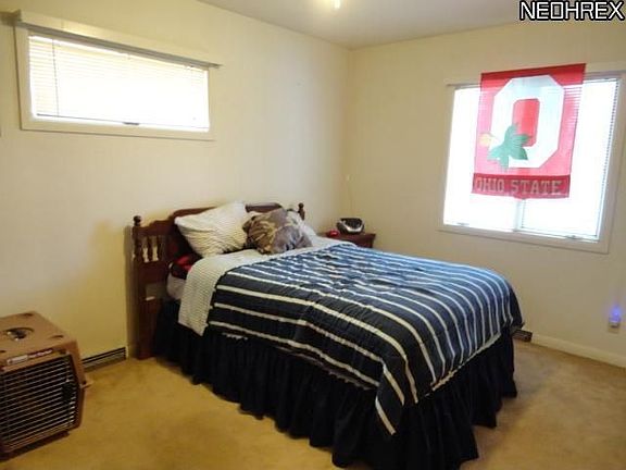 2nd image of 4345 Stoneybrook Dr SE