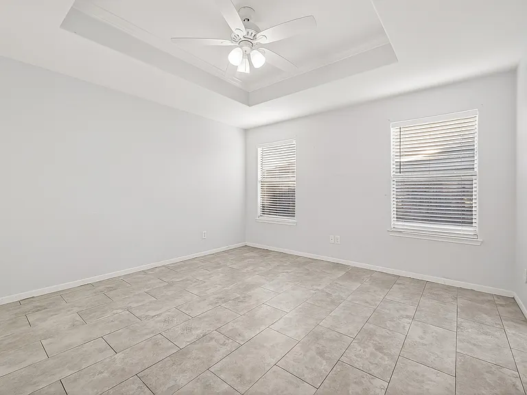 2731 Roaring Oaks Ln — Photo 24
