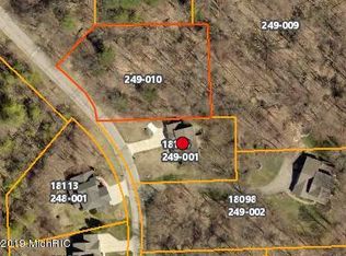 Hammond Bay St, Spring lake, MI 49456