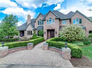 51200 Shamrock Hills Dr, Granger, IN